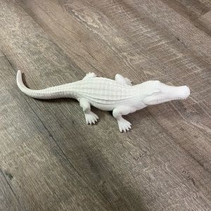 White Alligator statue decor
